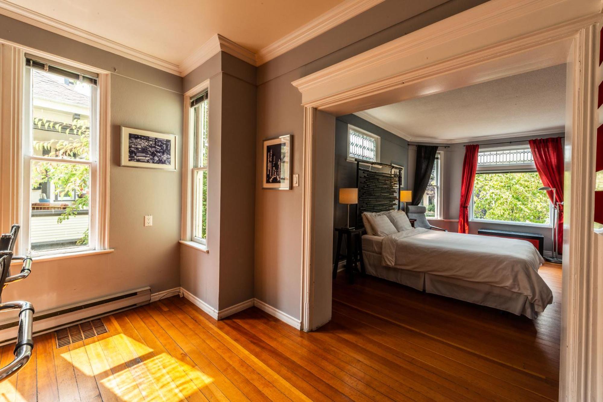 Ocean Island Garden Suites Βικτώρια Δωμάτιο φωτογραφία