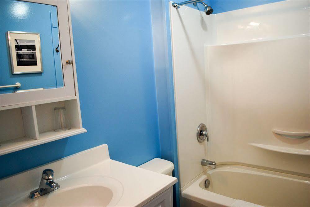 Ocean Island Garden Suites Βικτώρια Εξωτερικό φωτογραφία