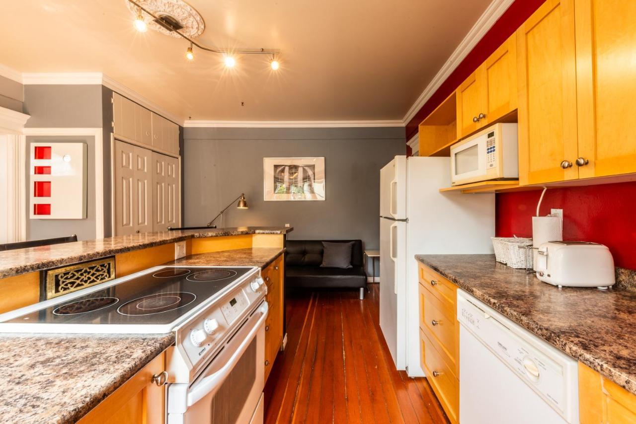 Ocean Island Garden Suites Βικτώρια Εξωτερικό φωτογραφία